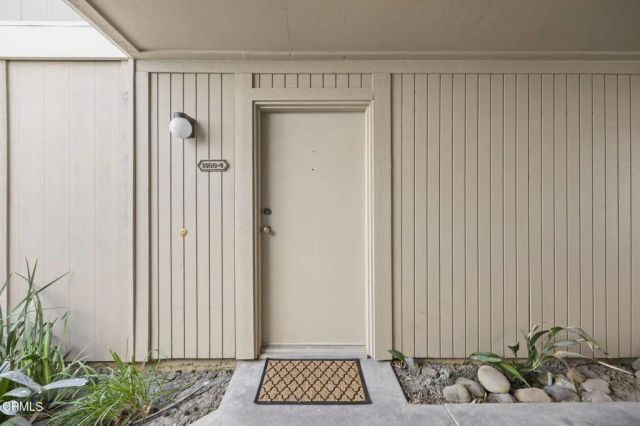1466 San Simeon Court 4, Ventura, CA 93003