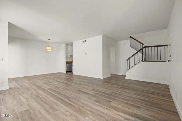 1466 San Simeon Court 4, Ventura, CA 93003