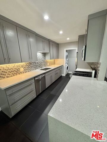 50 Elm Avenue 5, Long Beach, CA 90802