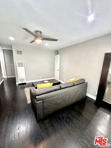 50 Elm Avenue 5, Long Beach, CA 90802