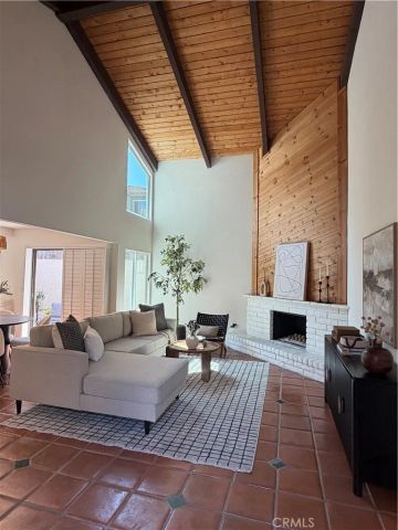 2184 Canyon K, Costa Mesa, CA 92627