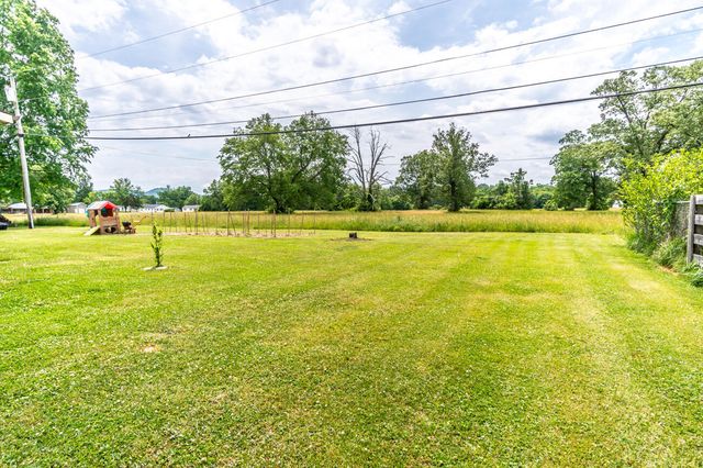 128 S Cumberland Street, Berea, KY 40403