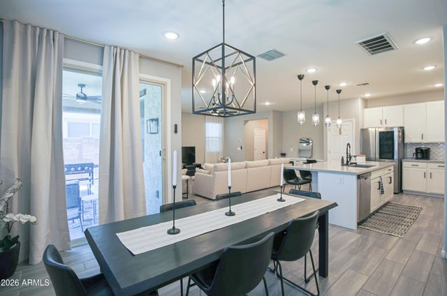 8820 W Lamar Road, Glendale, AZ 85305