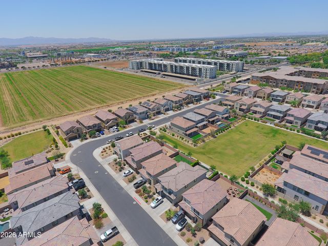 8820 W Lamar Road, Glendale, AZ 85305