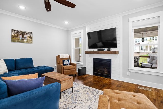9876 Trestle Circle, Ooltewah, TN 37363