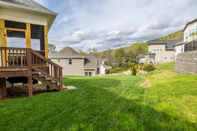 9876 Trestle Circle, Ooltewah, TN 37363