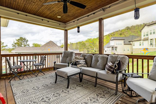 9876 Trestle Circle, Ooltewah, TN 37363