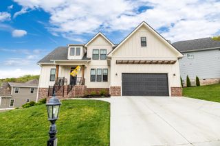 9876 Trestle Circle, Ooltewah, TN 37363