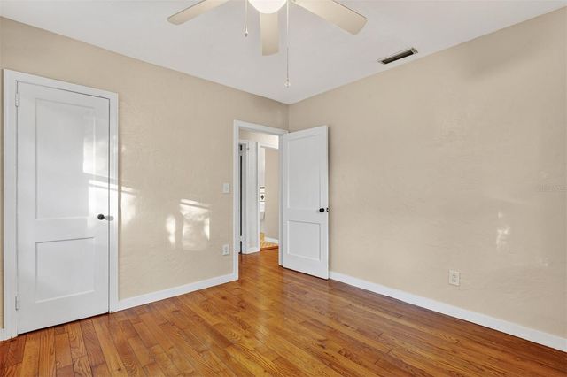 914 NE 6TH AVENUE, Gainesville, FL 32601