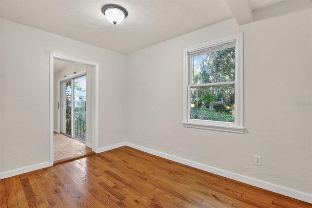 914 NE 6TH AVENUE, Gainesville, FL 32601