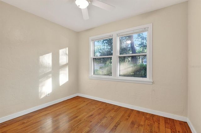 914 NE 6TH AVENUE, Gainesville, FL 32601