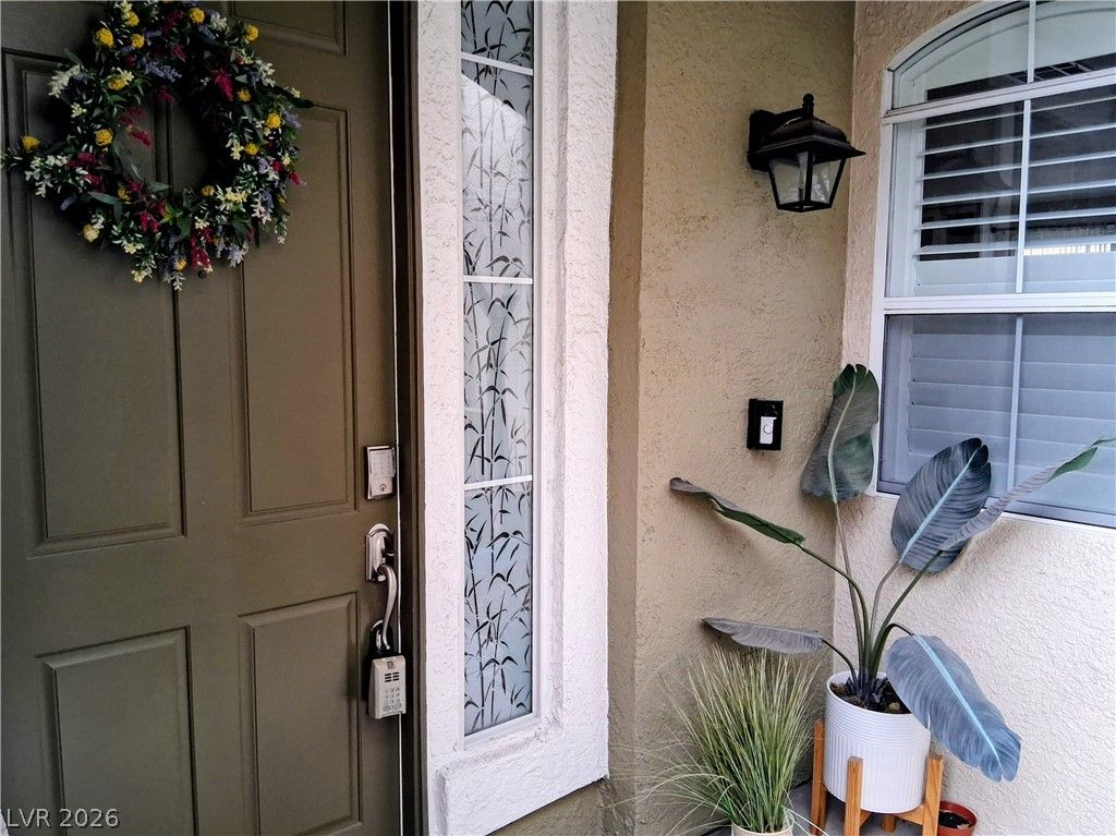 9116 Kings Town Avenue, Las Vegas, NV 89145 — photo 2