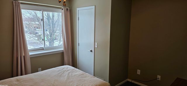 31827 Nardelli Lane, Roseville, MI 48066