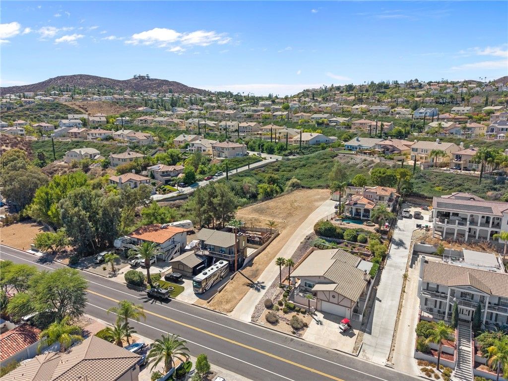 30417 Longhorn, Canyon Lake, CA 92587 — photo 5