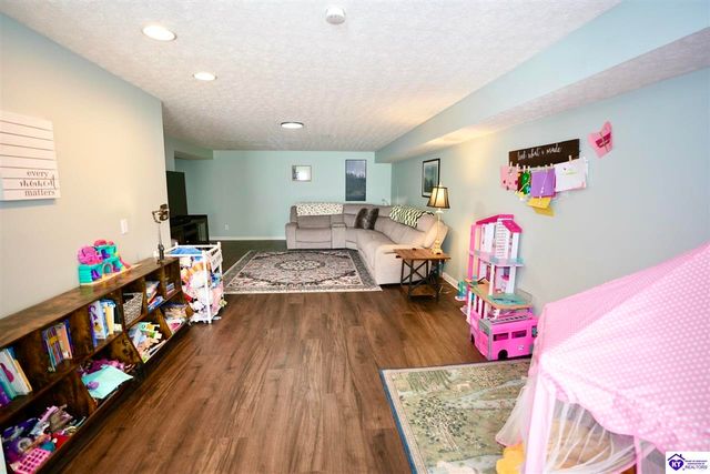 1895 Thomas Road, Rineyville, KY 40162