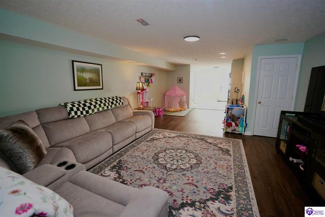 1895 Thomas Road, Rineyville, KY 40162