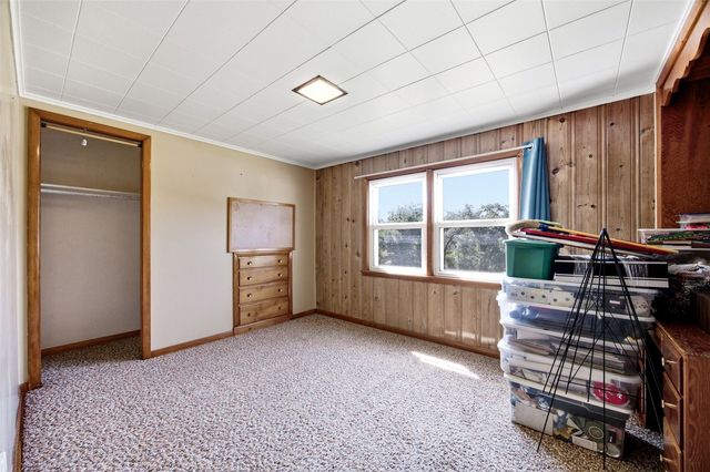 4731 Mount Vernon Rd, Cedar Rapids, IA 52403
