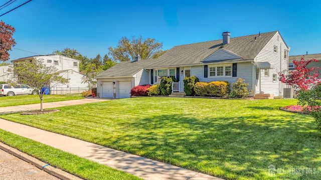 1391 Mohawk Road, North Brunswick, NJ 08902