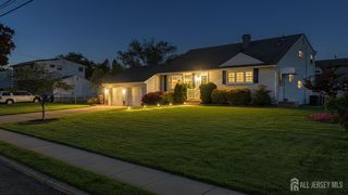 1391 Mohawk Road, North Brunswick, NJ 08902