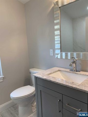 10 White Oak Drive, Lodi, NJ 07644