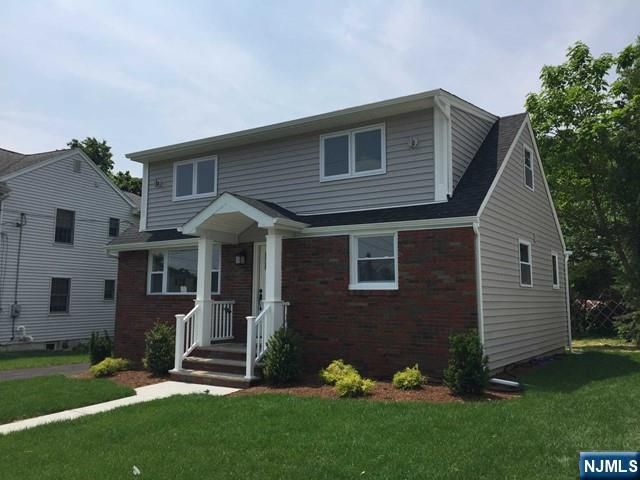 10 White Oak Drive, Lodi, NJ 07644