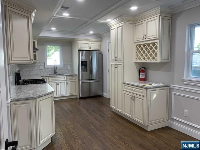 10 White Oak Drive, Lodi, NJ 07644