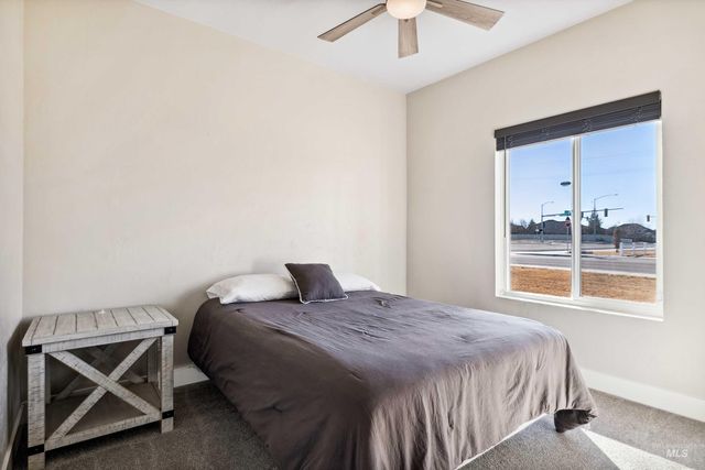 704 Midnight Sun Loop, Twin Falls, ID 83301