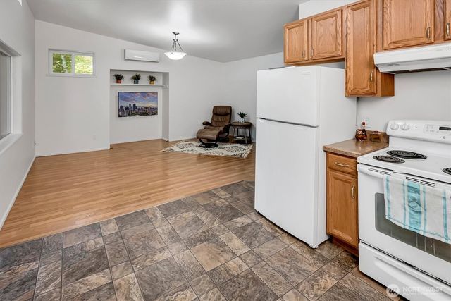 11321 E Lake Joy Drive NE, Carnation, WA 98014