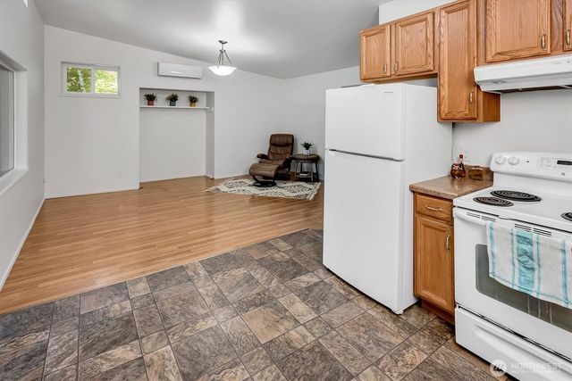 11321 E Lake Joy Drive NE, Carnation, WA 98014
