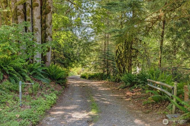 11321 E Lake Joy Drive NE, Carnation, WA 98014