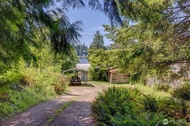 11321 E Lake Joy Drive NE, Carnation, WA 98014