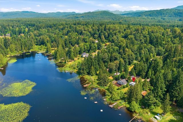 11321 E Lake Joy Drive NE, Carnation, WA 98014