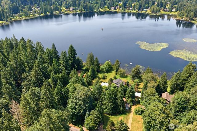 11321 E Lake Joy Drive NE, Carnation, WA 98014