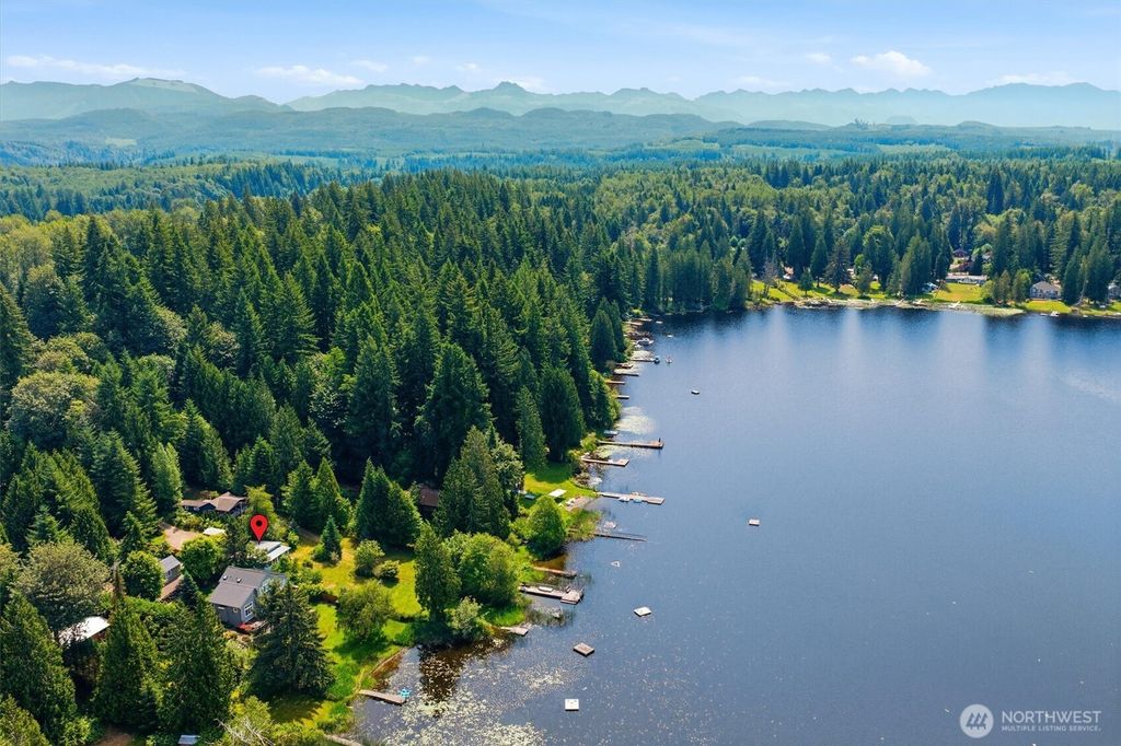 11321 E Lake Joy Drive NE, Carnation, WA 98014