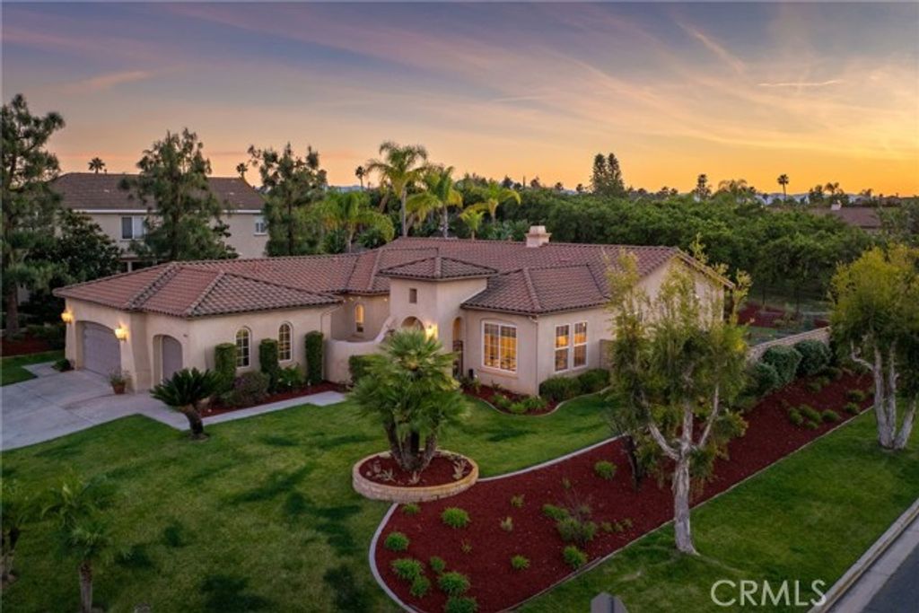 8054 Armagosa, Riverside, CA 92508