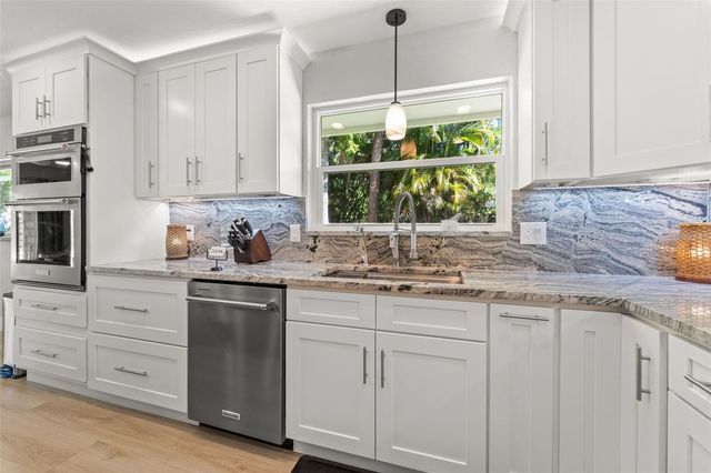 8648 14TH WAY N FL, St Petersburg, FL 33702