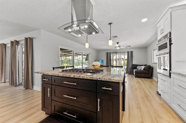 8648 14TH WAY N FL, St Petersburg, FL 33702