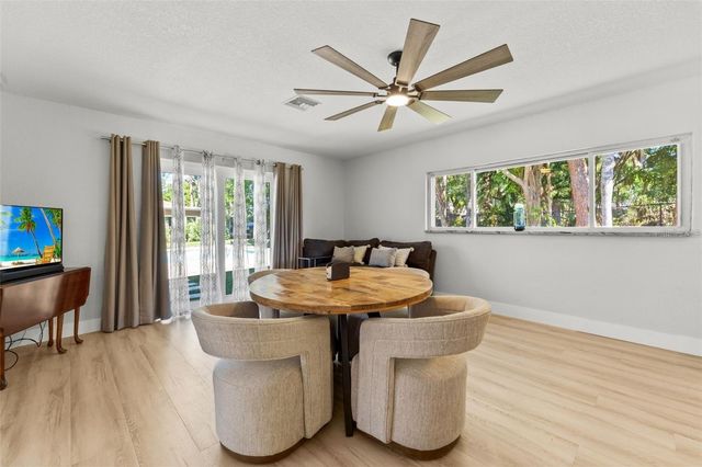 8648 14TH WAY N FL, St Petersburg, FL 33702