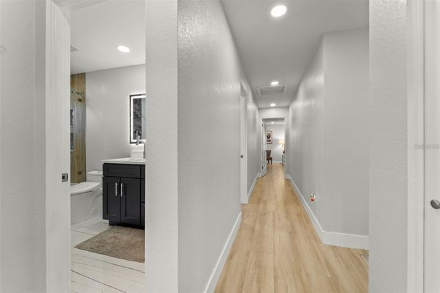 8648 14TH WAY N FL, St Petersburg, FL 33702