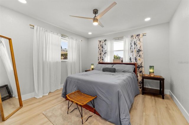 8648 14TH WAY N FL, St Petersburg, FL 33702