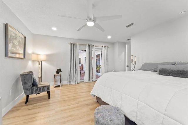 8648 14TH WAY N FL, St Petersburg, FL 33702