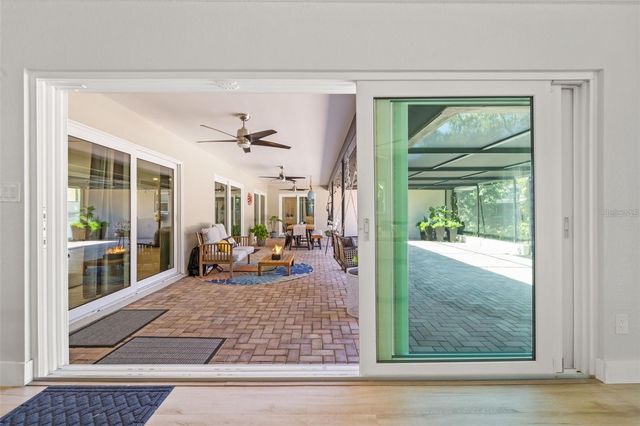 8648 14TH WAY N FL, St Petersburg, FL 33702