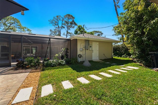 8648 14TH WAY N FL, St Petersburg, FL 33702