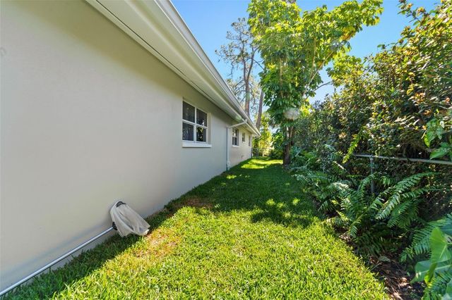 8648 14TH WAY N FL, St Petersburg, FL 33702