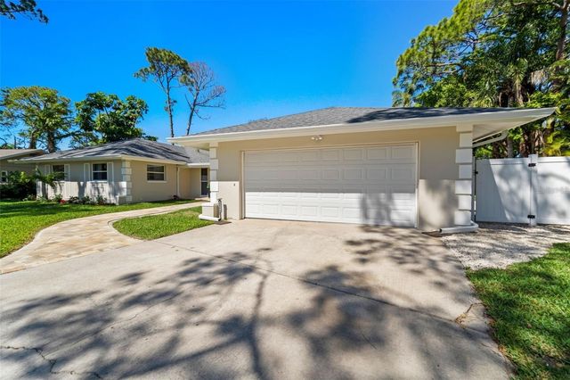 8648 14TH WAY N FL, St Petersburg, FL 33702