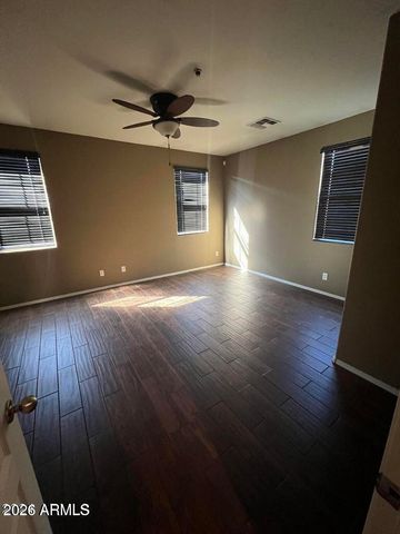 8153 W GROOM CREEK Road, Phoenix, AZ 85043
