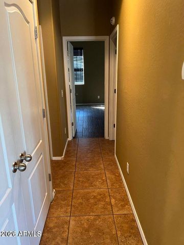 8153 W GROOM CREEK Road, Phoenix, AZ 85043