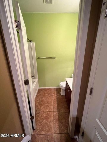 8153 W GROOM CREEK Road, Phoenix, AZ 85043