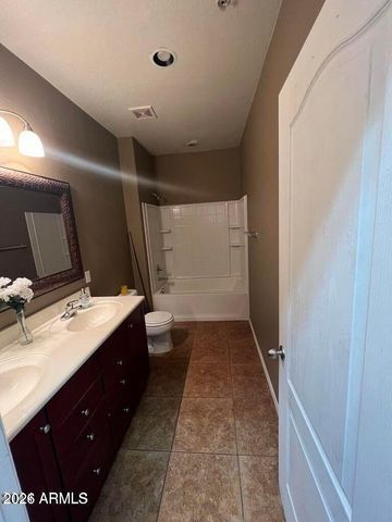 8153 W GROOM CREEK Road, Phoenix, AZ 85043