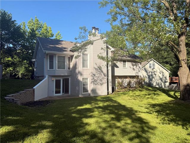 6215 NW 65th Street, Kansas City, MO 64151